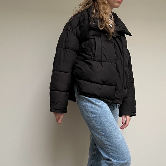 Urban Outfitters Black Cropped Puffy Jacket Size S - Picture 6 of 7